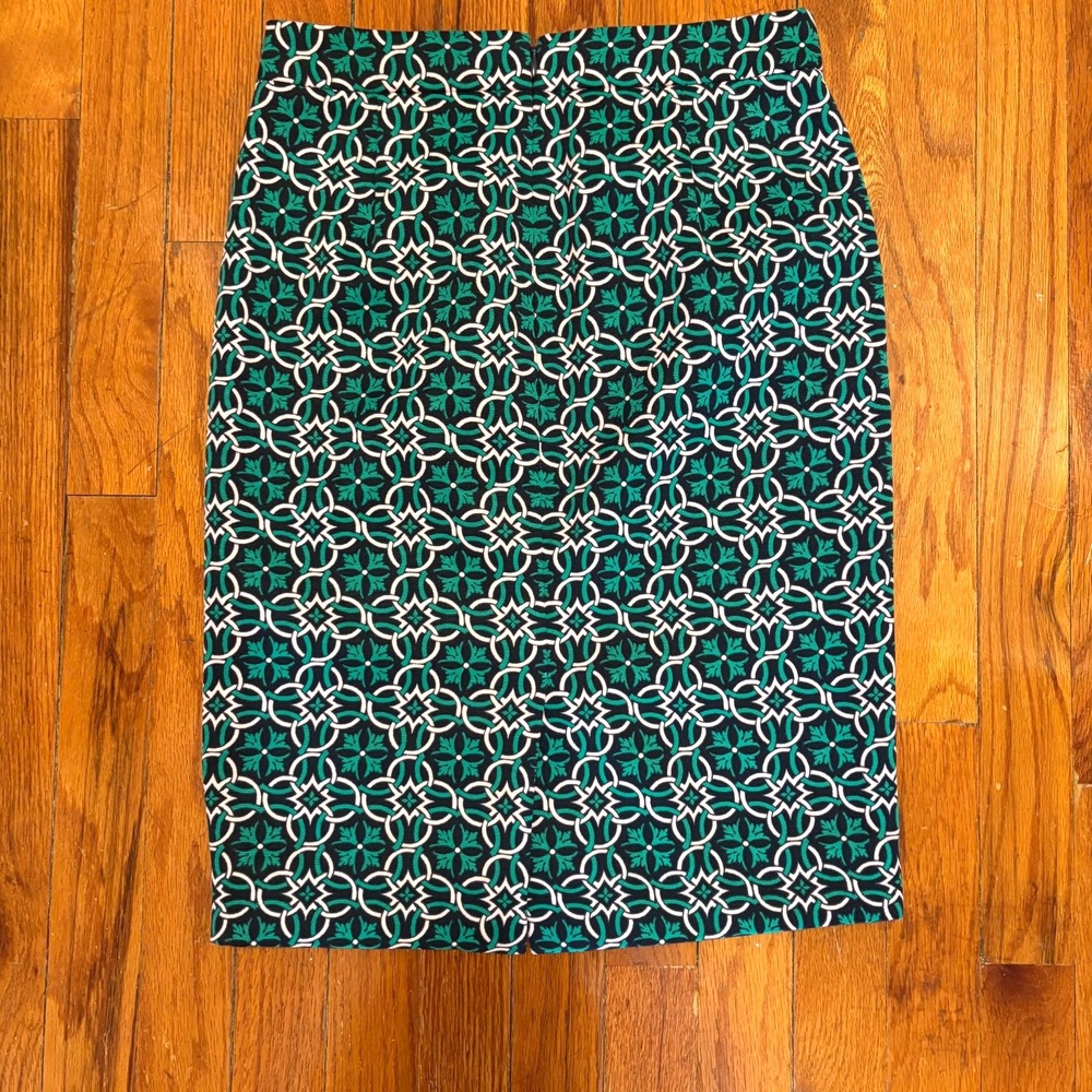 J. Crew Pencil Skirt Sz 00 Green Navy Pink Lattice Medallion Knee Length Lined - Picture 2 of 7